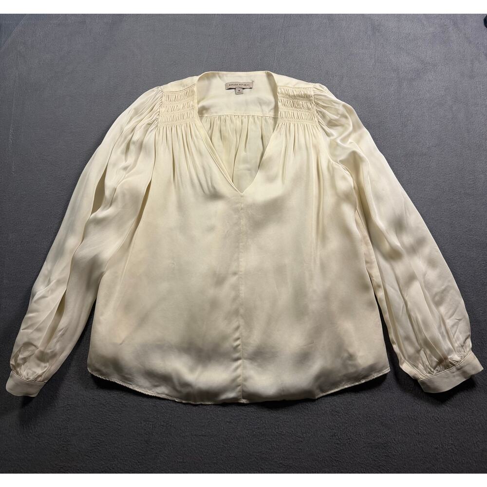 Banana Republic Blouse Women’s Medium Satin Ivory Long Sleeve V-Neck Top